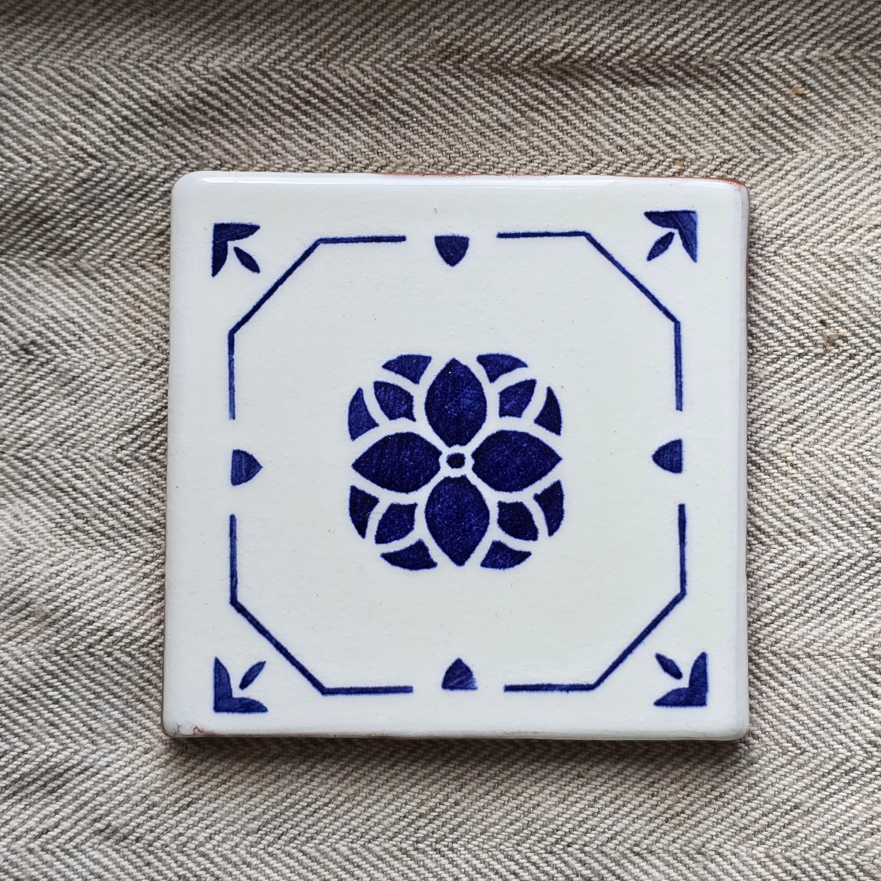 Kaakelit (delft-tyyppinen)