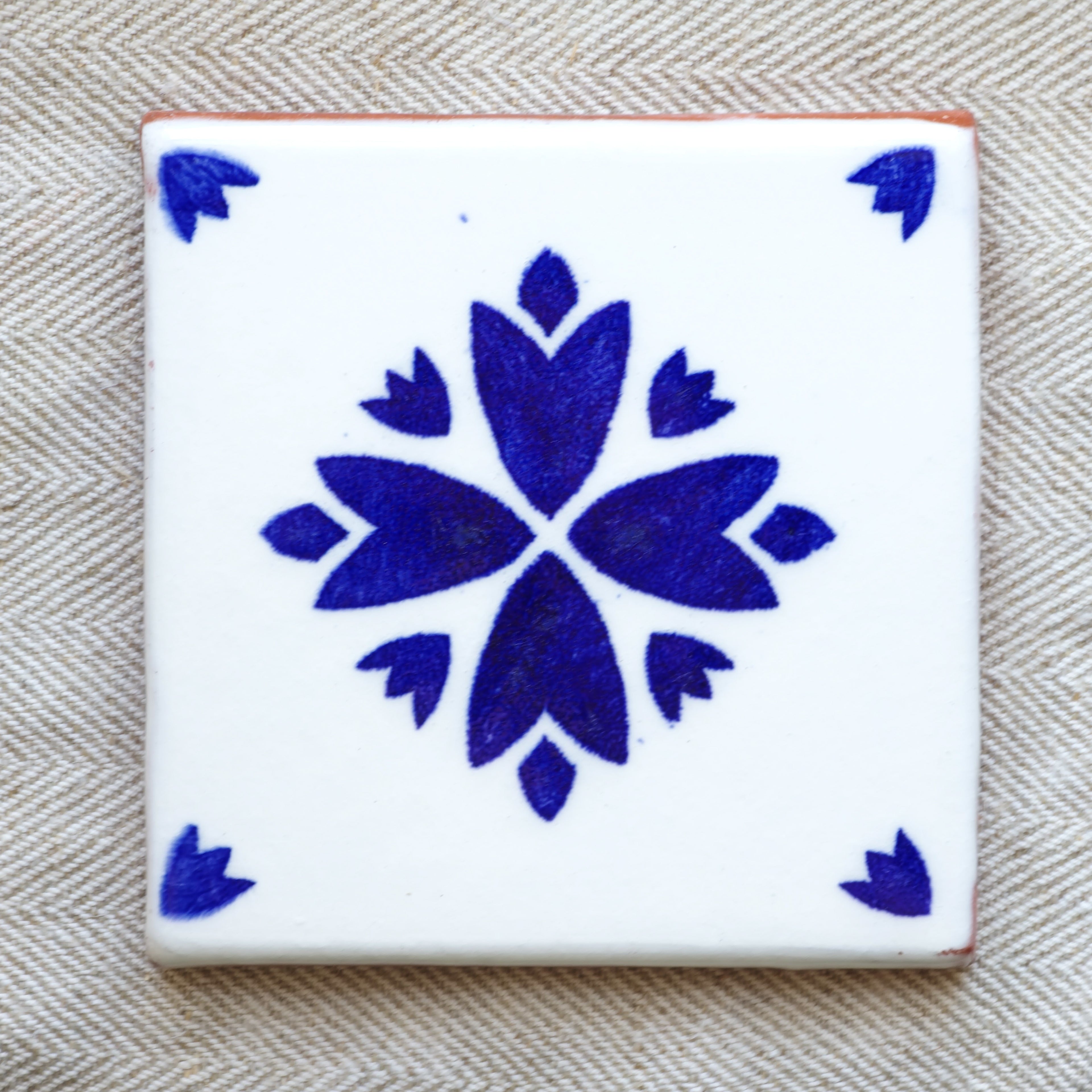 Kaakelit (delft-tyyppinen)